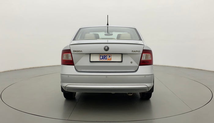 2017 Skoda Rapid 1.6 MPI STYLE AT, Petrol, Automatic, 36,421 km, Back/Rear