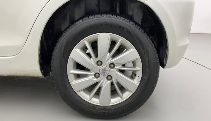 2017 Maruti Swift ZXI, Petrol, Manual, 61,718 km, Left Rear Wheel