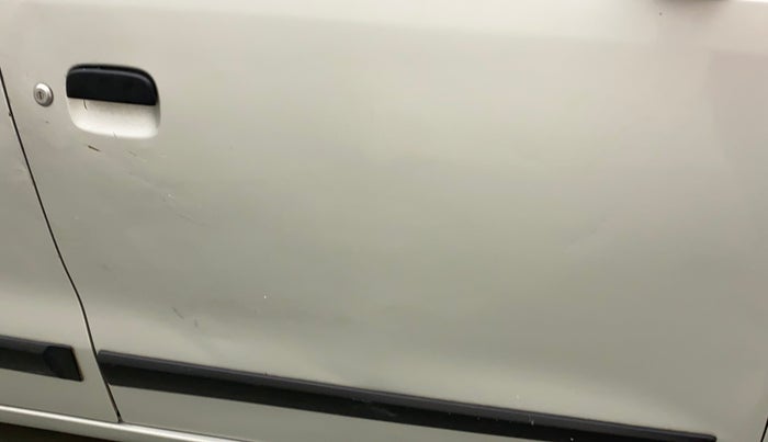 2014 Maruti Wagon R 1.0 LXI CNG, CNG, Manual, 1,05,480 km, Driver-side door - Slightly dented