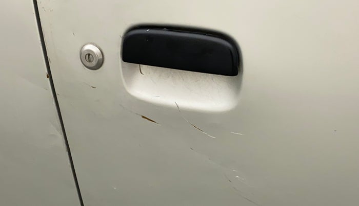 2014 Maruti Wagon R 1.0 LXI CNG, CNG, Manual, 1,05,480 km, Driver-side door - Slightly rusted