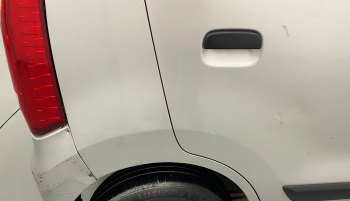 2014 Maruti Wagon R 1.0 LXI CNG, CNG, Manual, 1,05,480 km, Right quarter panel - Slightly dented