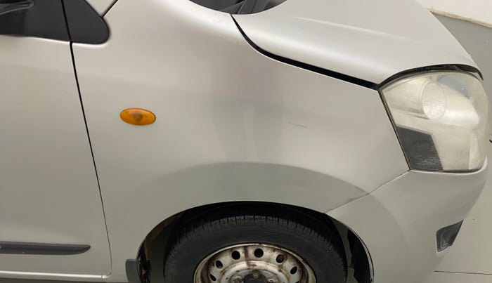 2014 Maruti Wagon R 1.0 LXI CNG, CNG, Manual, 1,05,480 km, Right fender - Slightly dented