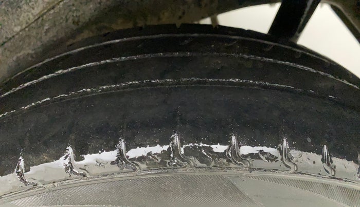 2012 Maruti Wagon R 1.0 LXI, Petrol, Manual, 89,586 km, Left Rear Tyre Tread