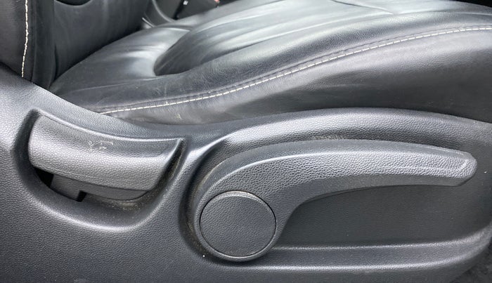 2018 Hyundai Creta SX PLUS 1.6 PETROL, Petrol, Manual, 96,620 km, Driver Side Adjustment Panel