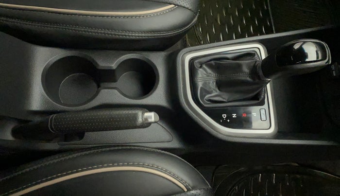 2016 Hyundai Creta SX PLUS AT 1.6 PETROL, Petrol, Automatic, 83,626 km, Gear Lever