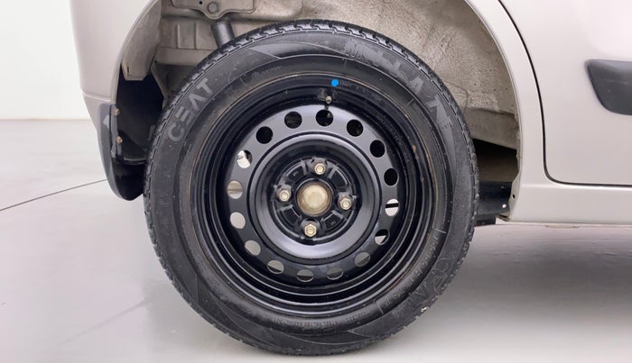 2016 Maruti Wagon R 1.0 VXI, Petrol, Manual, 35,104 km, Right Rear Wheel