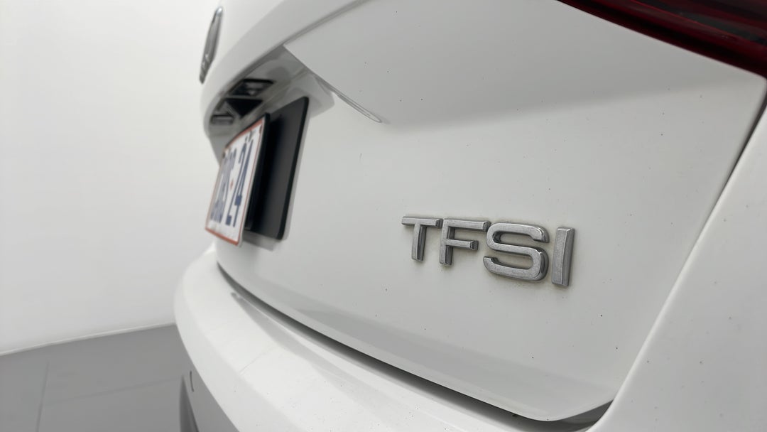 Badge (Boot Right Side)