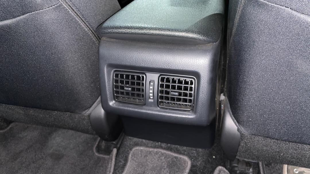 2023 Toyota Camry Ascent Hybrid, Automatic, 46269 km, Rear A/C Vent