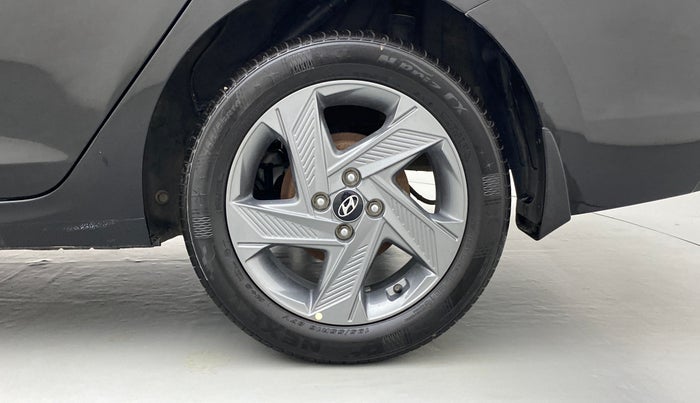 2018 Hyundai Verna 1.6 CRDI SX + AT, Diesel, Automatic, 55,619 km, Left Rear Wheel