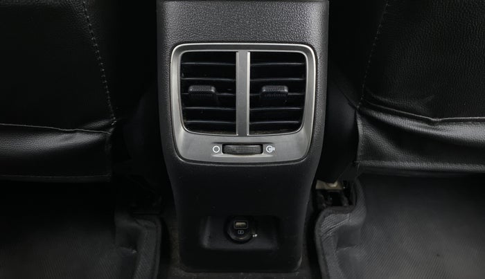 2018 Hyundai Verna 1.6 CRDI SX + AT, Diesel, Automatic, 55,619 km, Rear AC Vents