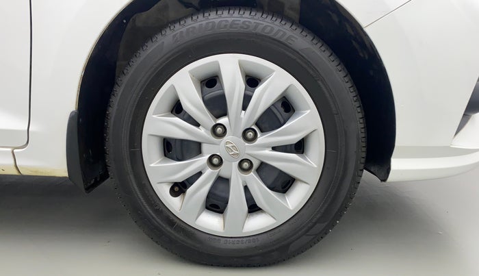 2020 Hyundai Verna S 1.5 PETROL MT, Petrol, Manual, 14,456 km, Right Front Wheel