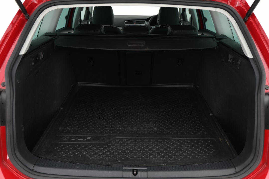 2018 Volkswagen Golf Alltrack 135 Tdi Premium, Automatic, 81413 km, Boot Inside View