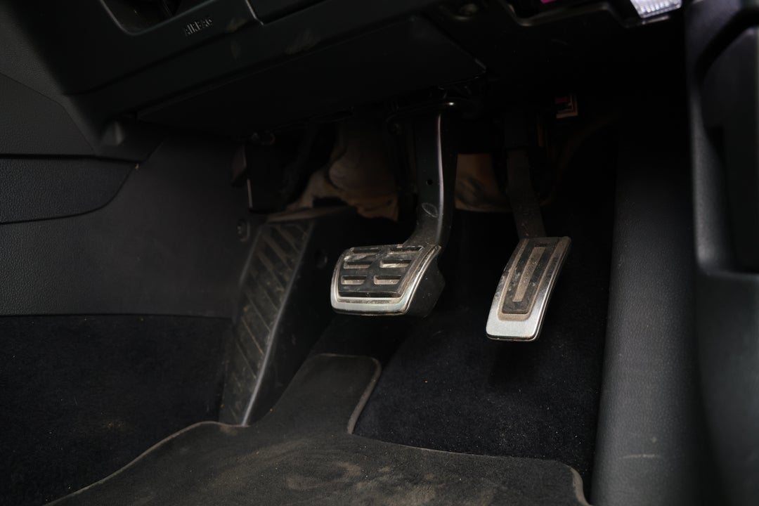 2018 Volkswagen Golf Alltrack 135 Tdi Premium, Automatic, 81413 km, Pedals and Footmat