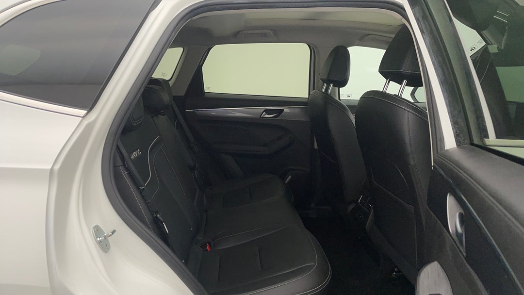 2022 GWM Haval Jolion Ultra Hybrid, Automatic, 54406 km, Right Side Rear Door Cabin View