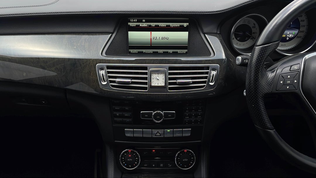 2013 Mercedes-benz CLS 250cdi, Automatic, 95749 km, Center Console