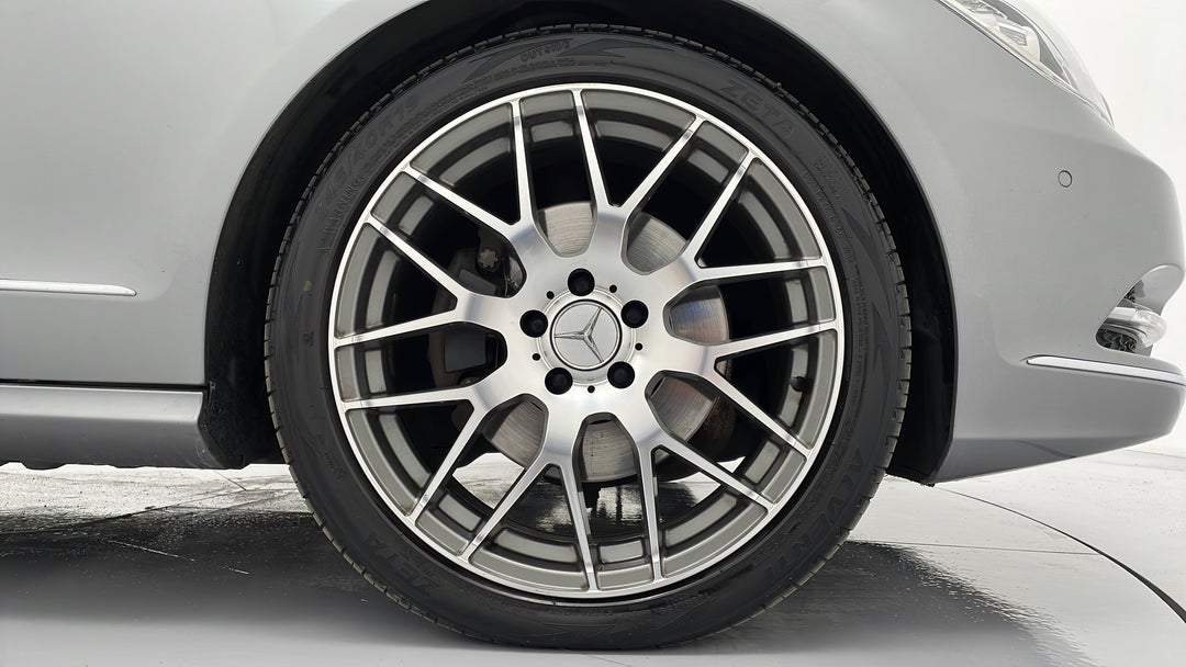 2013 Mercedes-benz CLS 250cdi, Automatic, 95749 km, Right Front Wheel