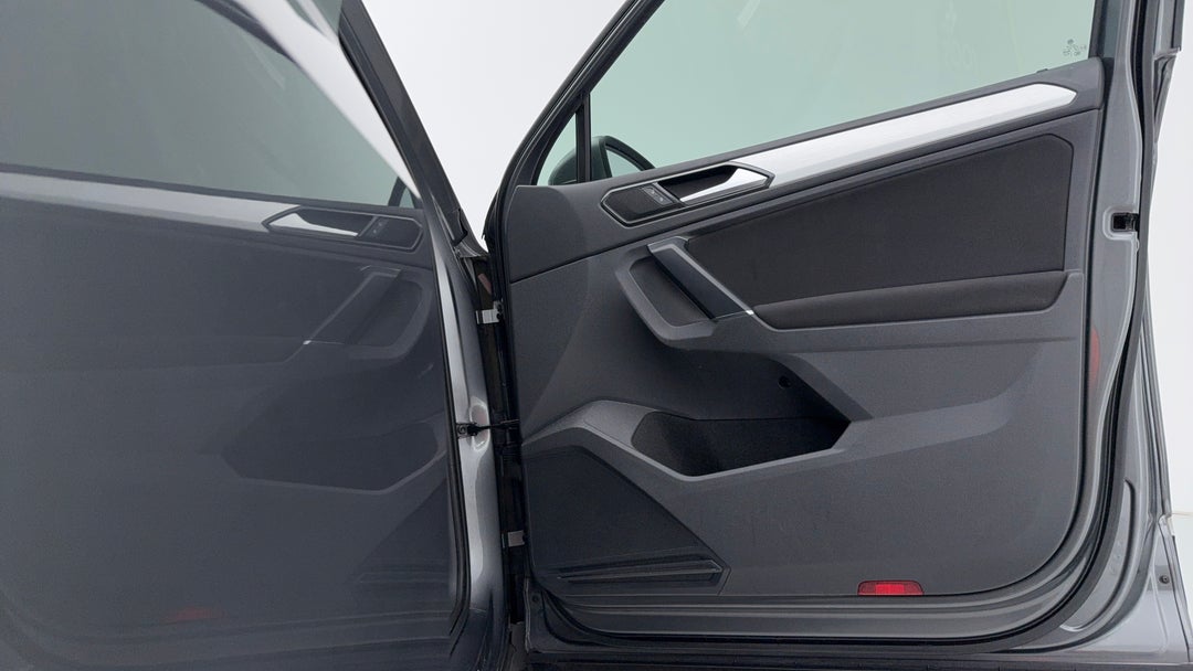 2016 Volkswagen Tiguan 132 Tsi Comfortline, Automatic, 77249 km, Speaker View