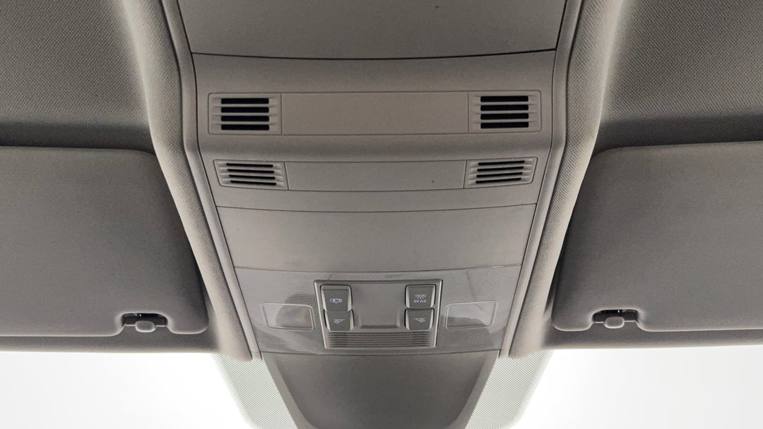 2016 Volkswagen Tiguan 132 Tsi Comfortline, Automatic, 77249 km, On-Roof Controls/Sunglass holder