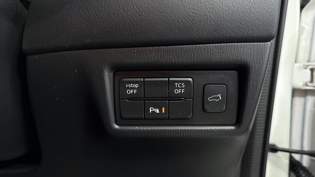2017 Mazda CX-5 Gt (4x4), Automatic, 132723 km, Utility Switches/Buttons
