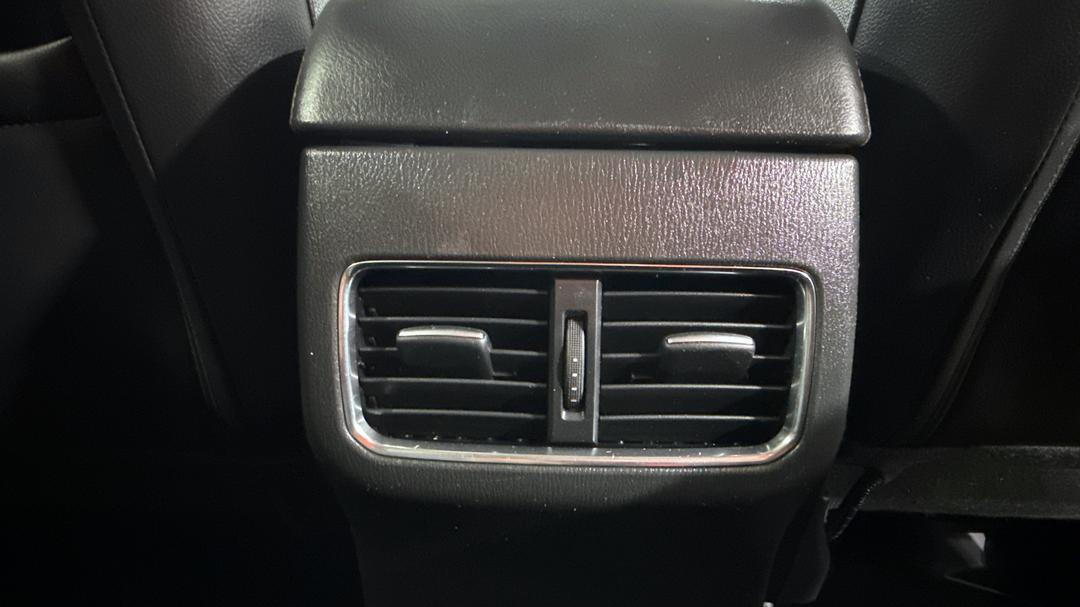 2017 Mazda CX-5 Gt (4x4), Automatic, 132723 km, Rear A/C Vent