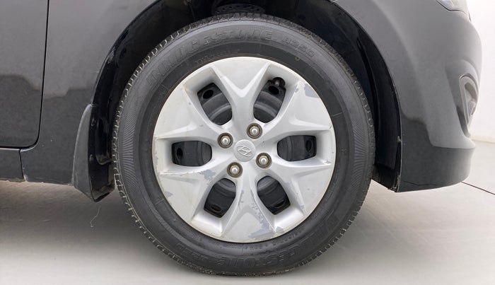 2016 Hyundai Verna 1.4 VTVT, Petrol, Manual, 71,487 km, Right Front Wheel