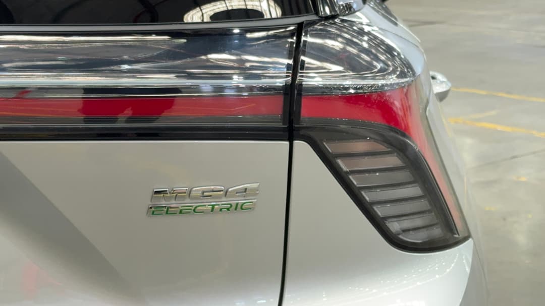 2023 MG Mg4 Essence 64, Automatic, 11004 km, Badge (Boot Right Side)