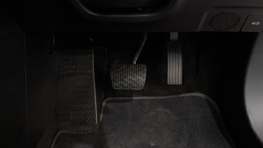 2023 MG Mg4 Essence 64, Automatic, 11004 km, Pedals and Footmat