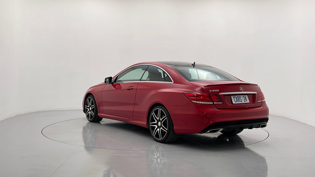 Left Back Diagonal (45- Degree) View