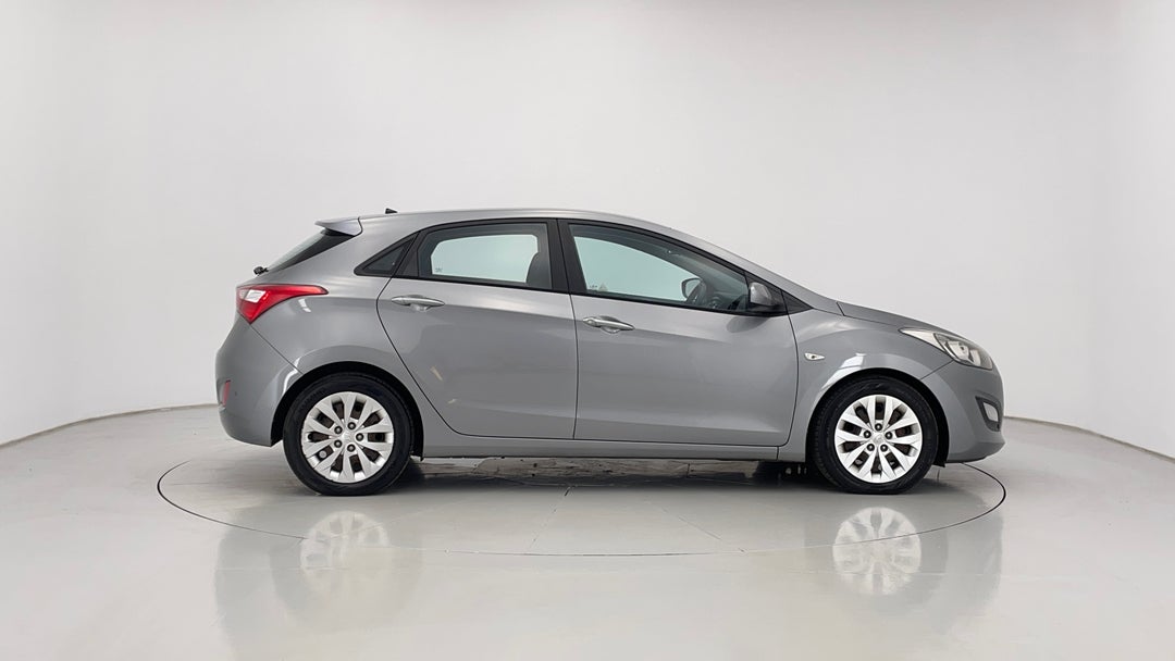 2015 Hyundai i30 Active, Automatic, 119542 km, Right Side View