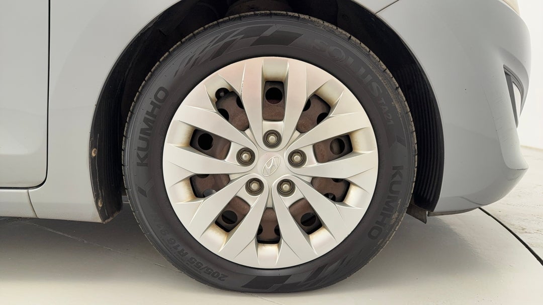 2015 Hyundai i30 Active, Automatic, 119542 km, Right Front Wheel