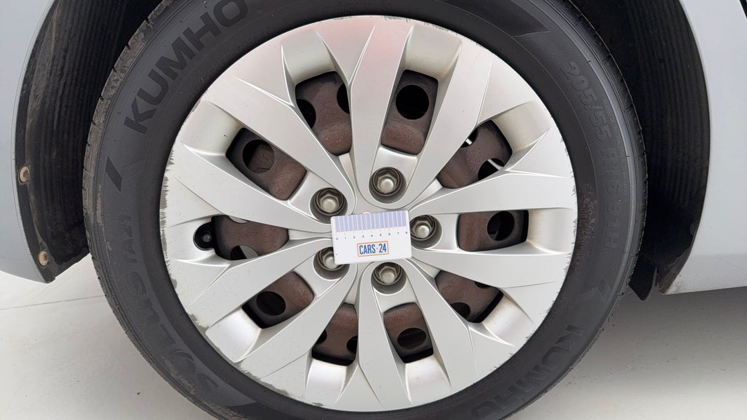 2015 Hyundai i30 Active, Automatic, 119542 km, Wheels Hubcap Rear RHS Gutter Rash