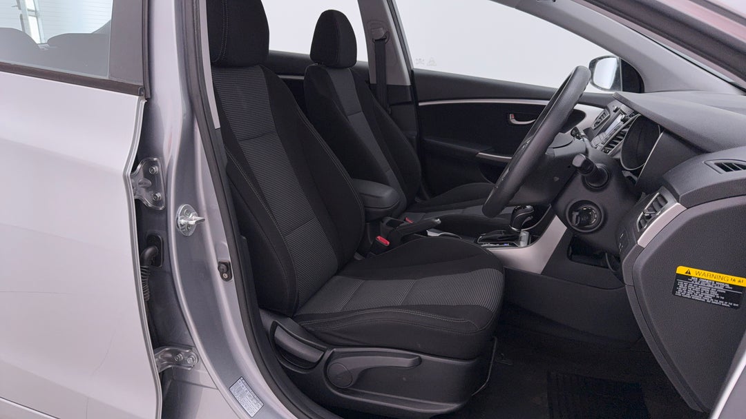 2015 Hyundai i30 Active, Automatic, 119542 km, Right Side Front Door Cabin View