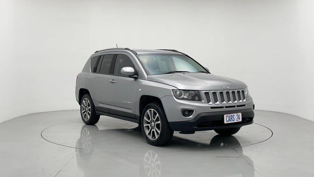 Right Front Diagonal (45- Degree) View