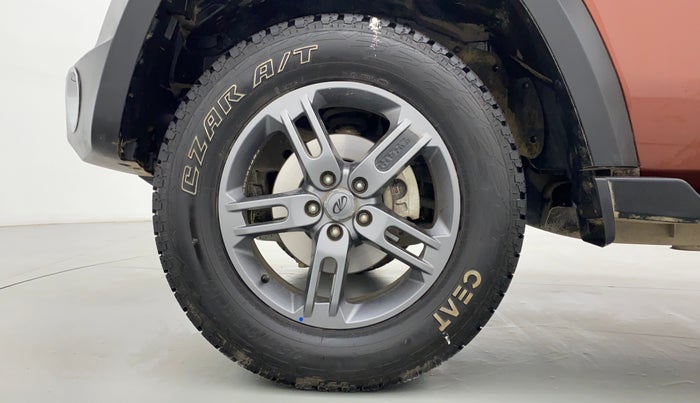 2022 Mahindra Thar LX PETROL HT 4WD AT, Petrol, Automatic, 3,861 km, Left Front Wheel