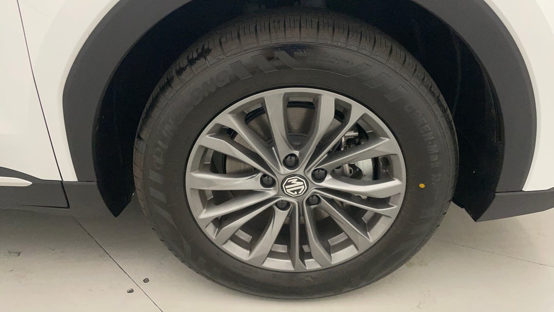 2025 MG ZS Excite, Automatic, 722 km, Right Front Wheel