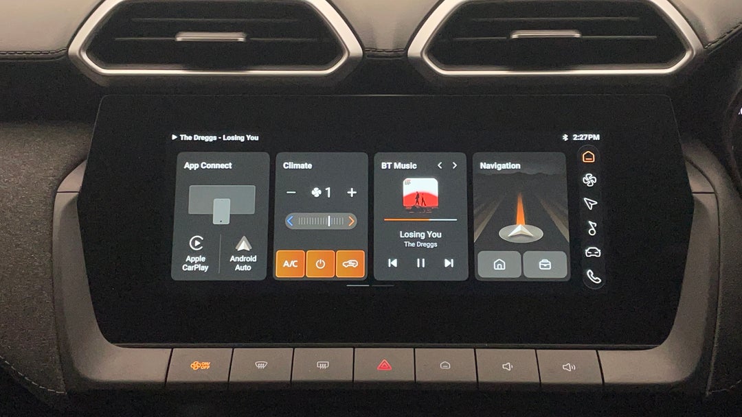 2025 MG ZS Excite, Automatic, 722 km, Infotainment System