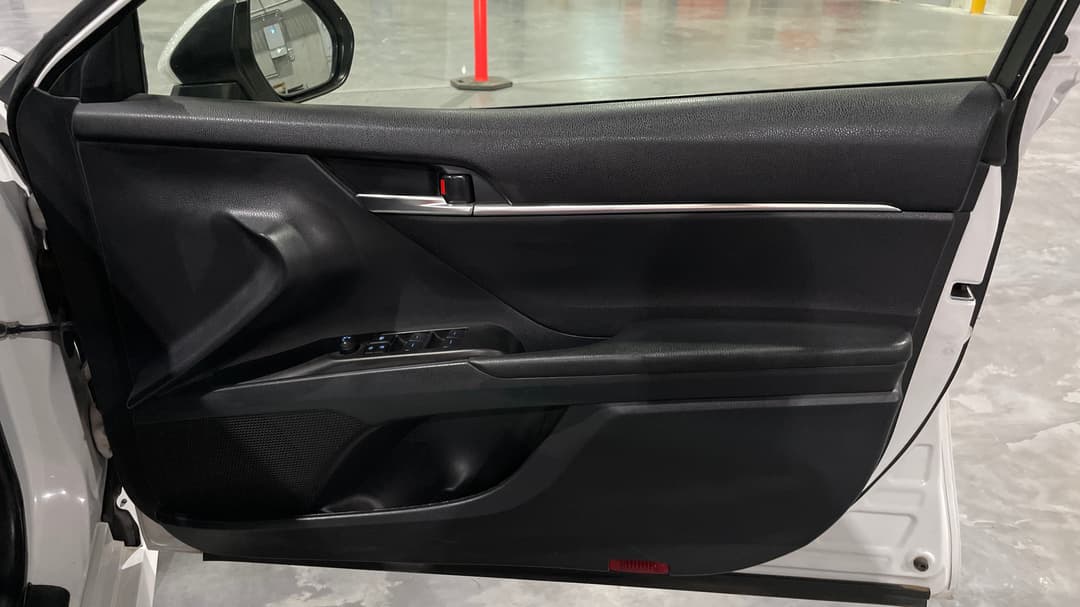 2023 Toyota Camry Ascent, Automatic, 40172 km, Speaker View
