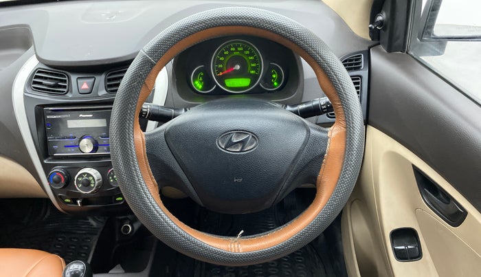2015 Hyundai Eon MAGNA +, Petrol, Manual, 63,111 km, Steering Wheel Close Up
