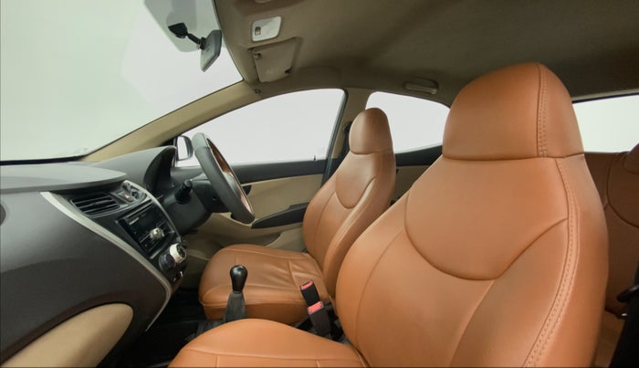 2015 Hyundai Eon MAGNA +, Petrol, Manual, 63,111 km, Right Side Front Door Cabin