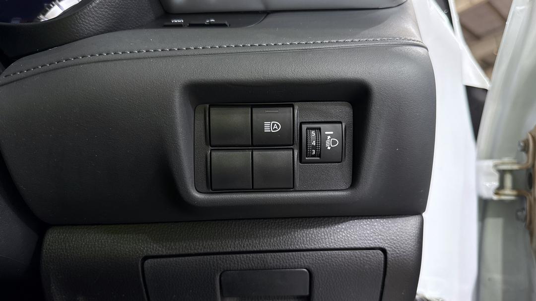 2024 Toyota Kluger Gx Hybrid AWD, Automatic, 34948 km, Utility Switches/Buttons