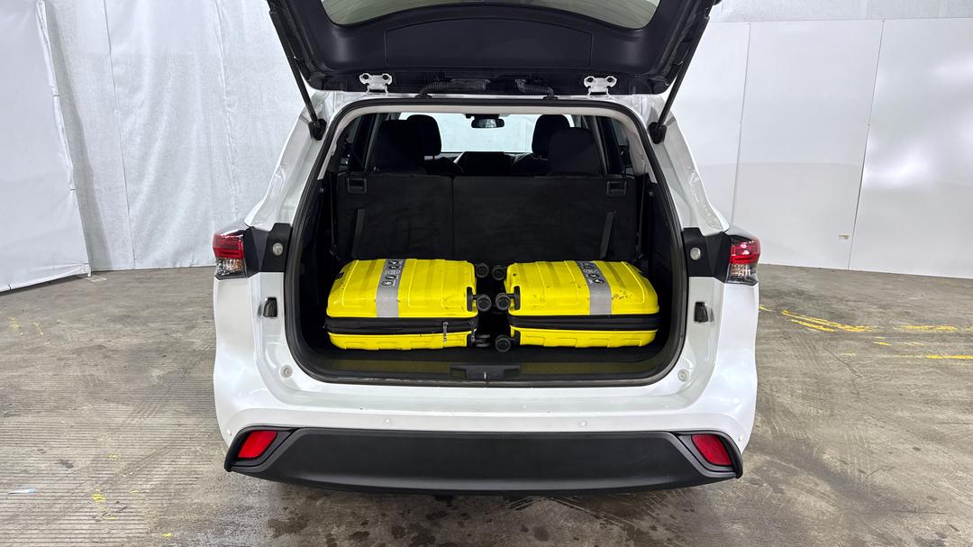 2024 Toyota Kluger Gx Hybrid AWD, Automatic, 34948 km, Boot Inside View with Luggage