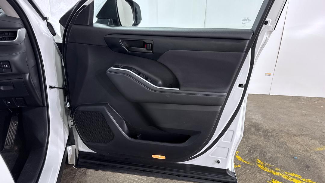 2024 Toyota Kluger Gx Hybrid AWD, Automatic, 34948 km, Speaker View