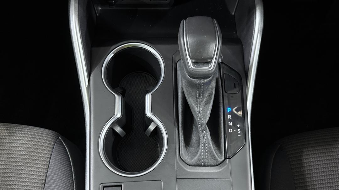 2024 Toyota Kluger Gx Hybrid AWD, Automatic, 34948 km, Gear Lever 