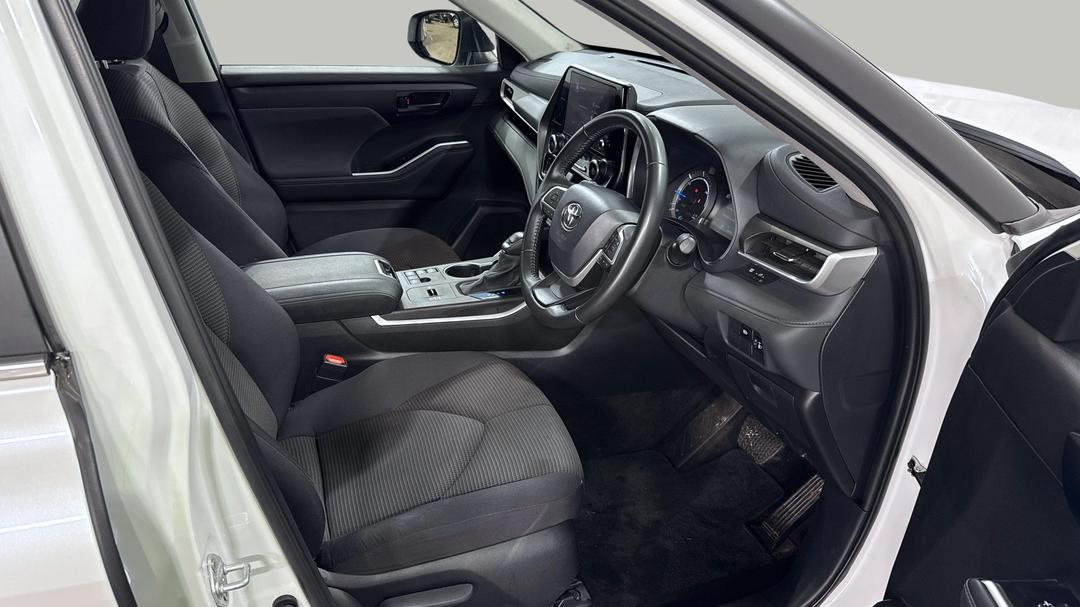 2024 Toyota Kluger Gx Hybrid AWD, Automatic, 34948 km, Right Side Front Door Cabin View