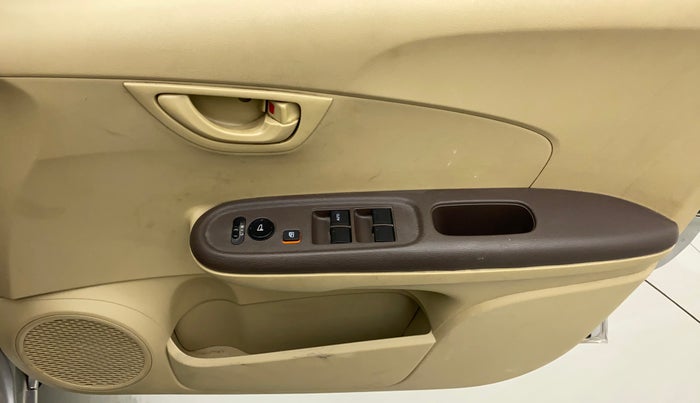 2013 Honda Amaze 1.2L I-VTEC S, Petrol, Manual, 42,649 km, Driver Side Door Panels Control