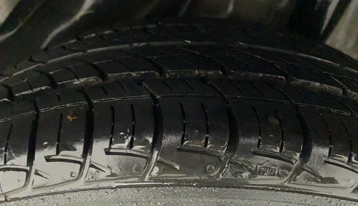 2013 Honda Amaze 1.2L I-VTEC S, Petrol, Manual, 42,649 km, Left Rear Tyre Tread