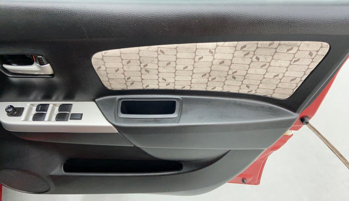 2016 Maruti Wagon R 1.0 VXI OPT, Petrol, Manual, 96,273 km, Driver Side Door Panels Control