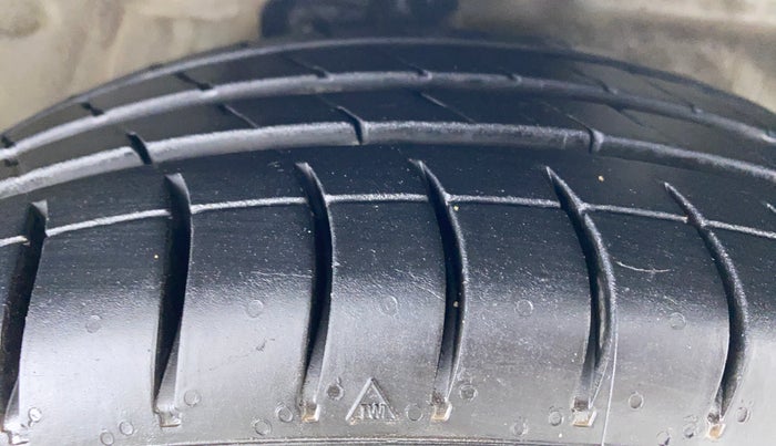 2019 Maruti Celerio VXI d, CNG, Manual, 79,879 km, Right Front Tyre Tread