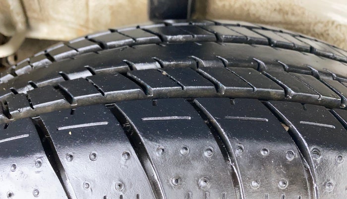 2019 Maruti Celerio VXI d, CNG, Manual, 79,879 km, Right Rear Tyre Tread