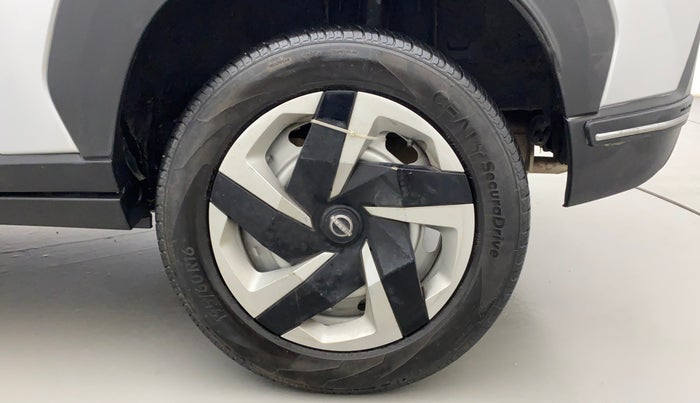 2021 Nissan MAGNITE XE, Petrol, Manual, 15,979 km, Left Rear Wheel